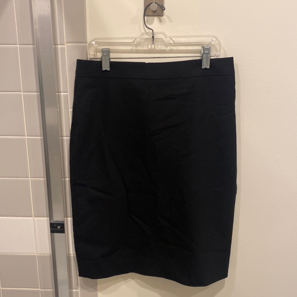 Banana Republic Pencil Skirt, NWT Size 2.
